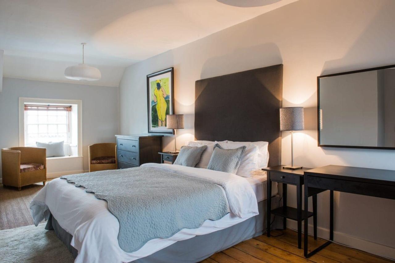 Hotel The Bear, Cowbridge Zewnętrze zdjęcie