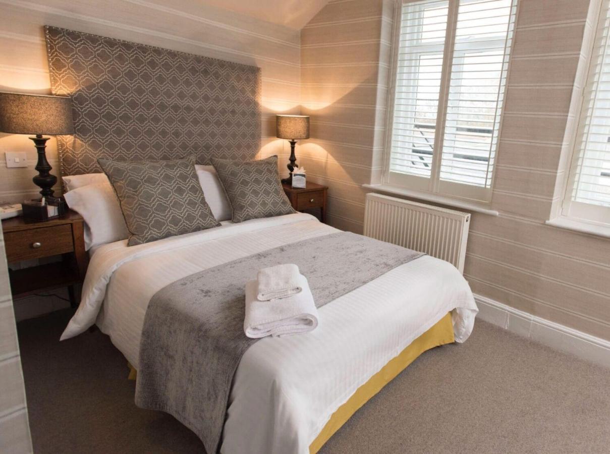 Hotel The Bear, Cowbridge Zewnętrze zdjęcie