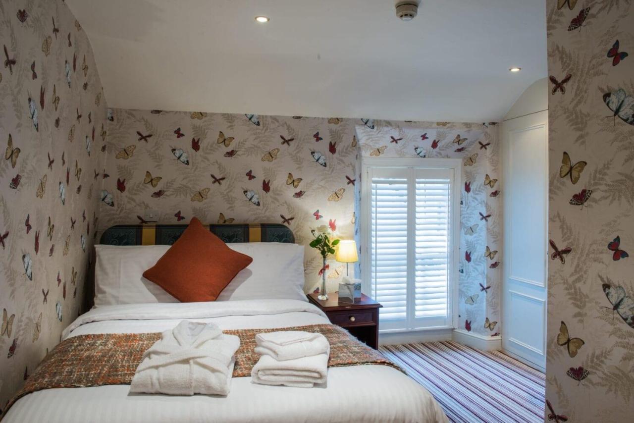 Hotel The Bear, Cowbridge Zewnętrze zdjęcie