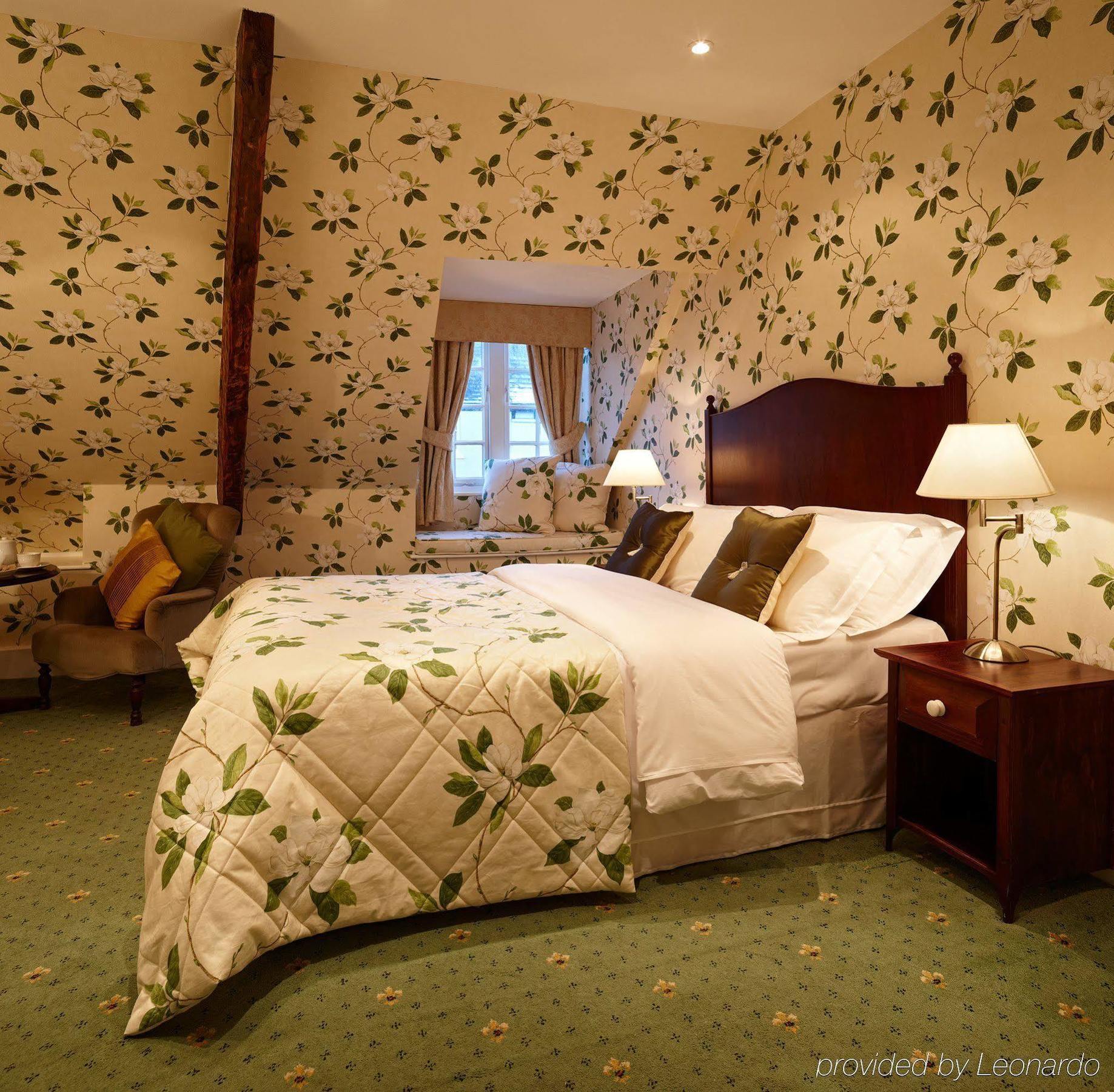 Hotel The Bear, Cowbridge Zewnętrze zdjęcie