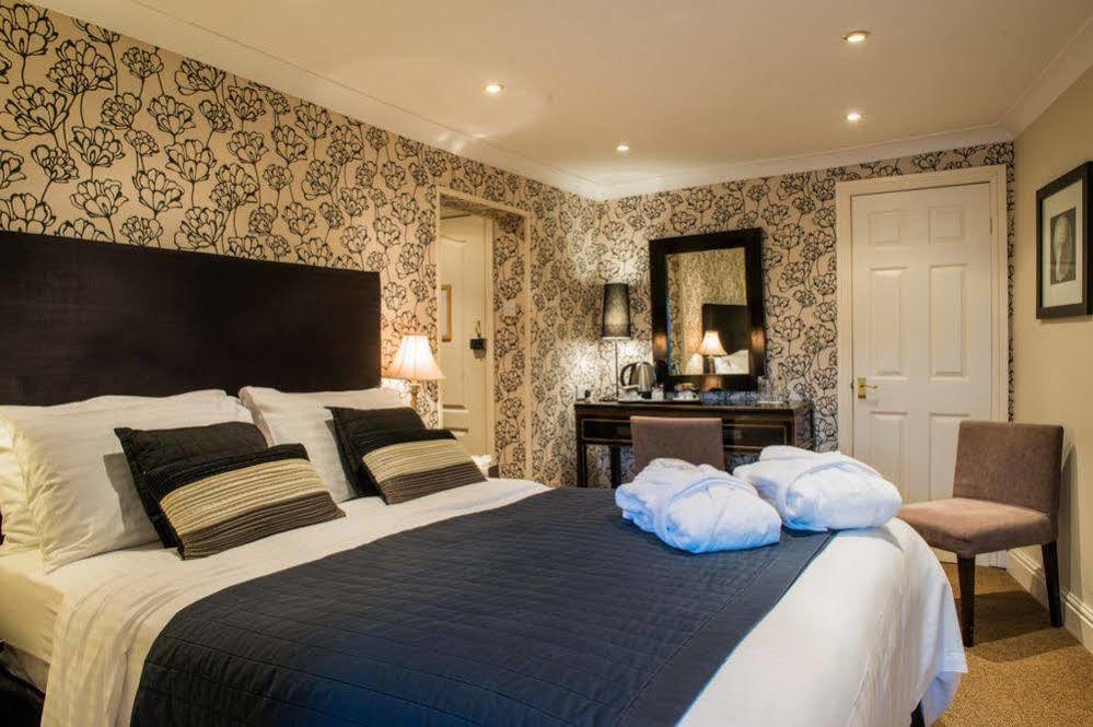 Hotel The Bear, Cowbridge Zewnętrze zdjęcie